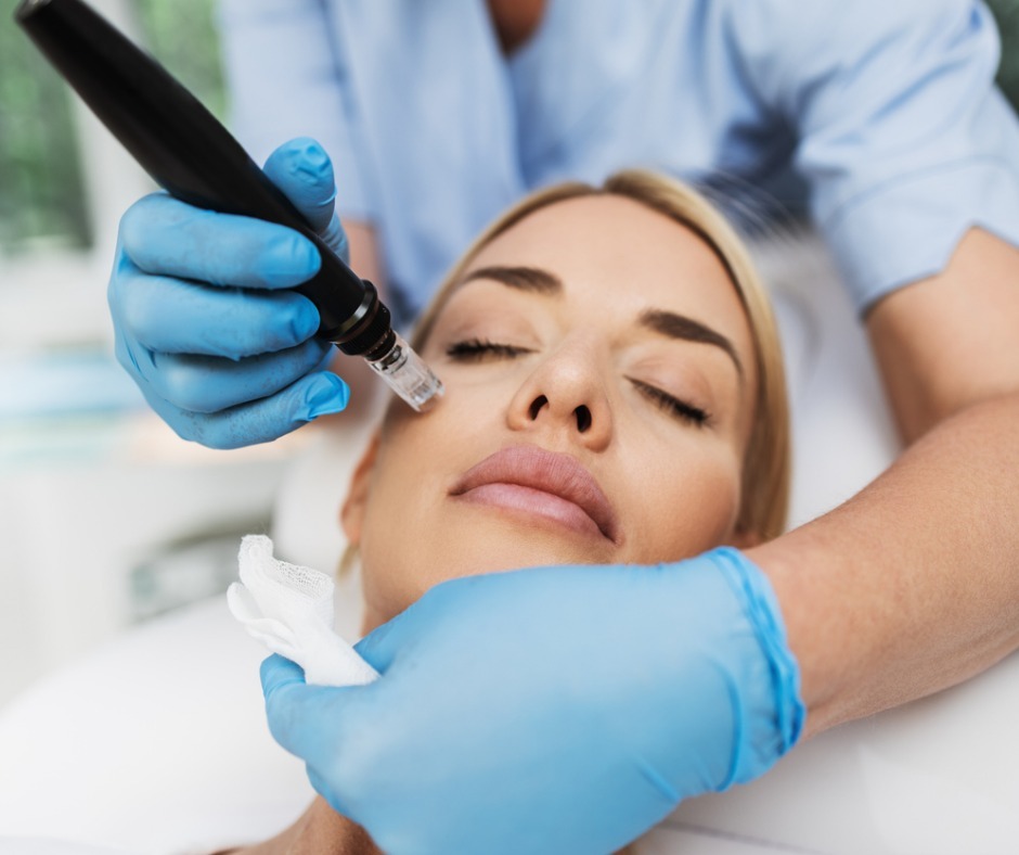 young-woman-at-mesotherapy-treatment-picture-id1246064818